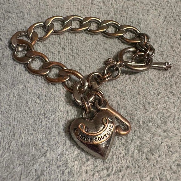 Juicy Couture heart charm‎ bracelet - Picture 1 of 3